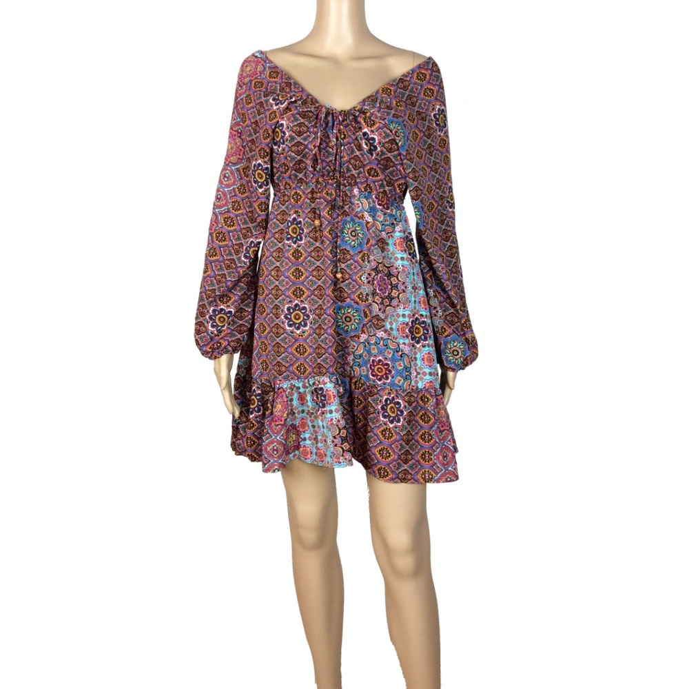 Like new! paisley peasant sleeve ruffle hem dress
